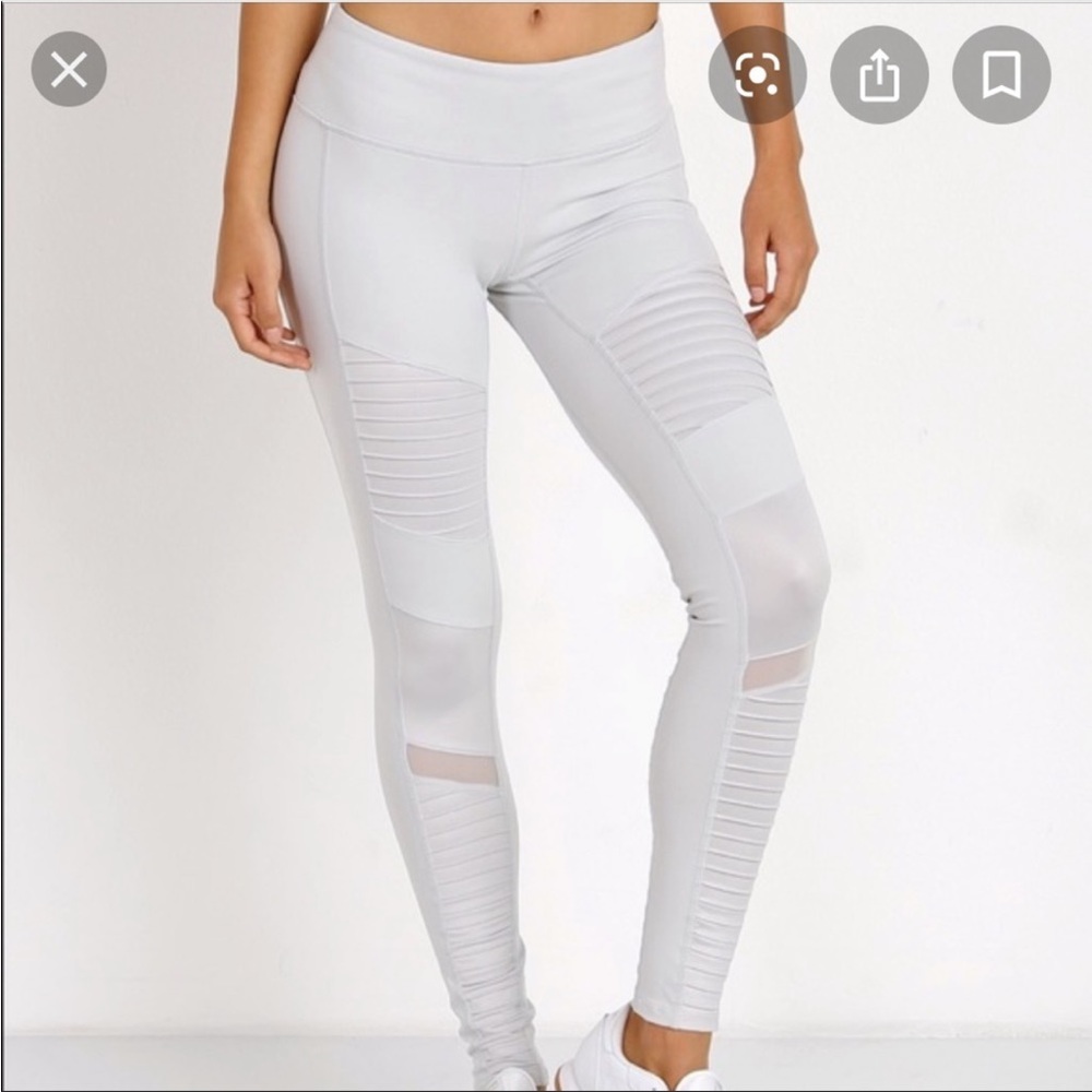 NEW alo yoga light grey moto leggings S